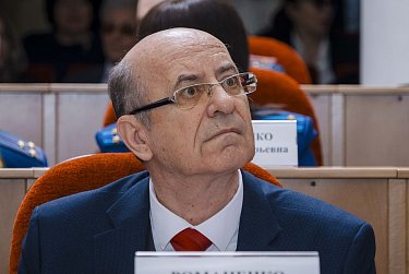 Евгений Солнцев впервые отчитался перед депутатами Заксобрания